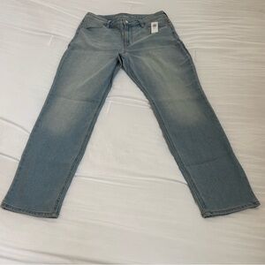 Old Navy Women’s Straight Ankle Jeans, short, in Light Blue Wash